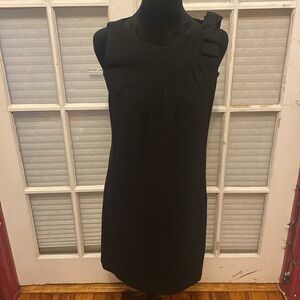 Trina‎ Turk Bow On Shoulder Women's Black Shift Dress Sleeveless